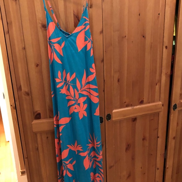 Old Navy Dresses & Skirts - Old navy maxi dress Old Navy Dresses & Skirts - Old navy maxi dress